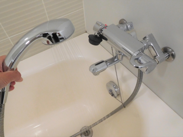 浴室側サーモスタット　シャワーの水圧
